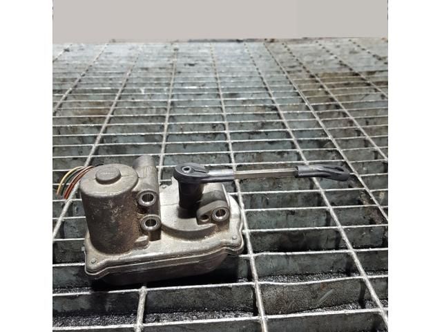 bontott AUDI Q7 Szívósor Elektronika