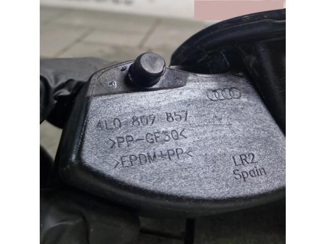 bontott AUDI Q7 Tankajtó