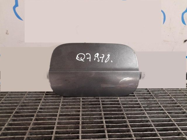 bontott AUDI Q7 Tankajtó