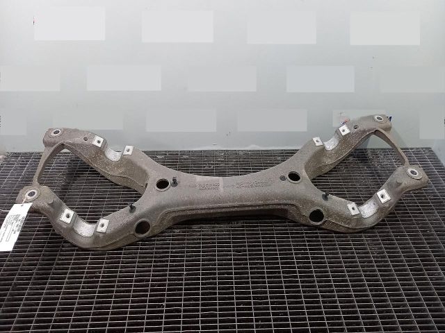 bontott AUDI Q7 Tartó Bak