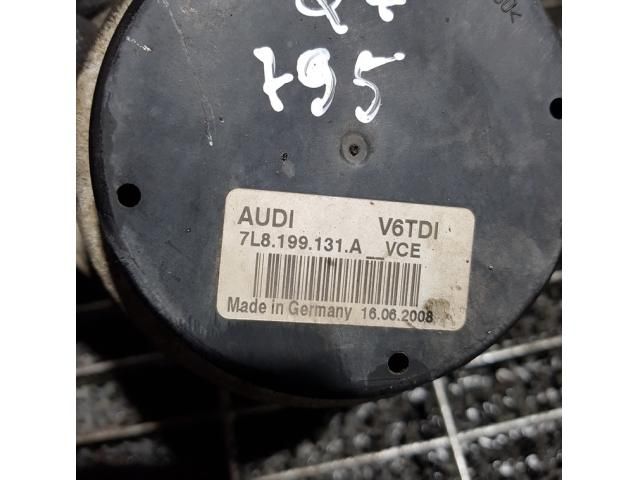 bontott AUDI Q7 Tartó Bak