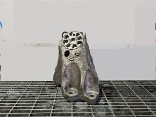 bontott AUDI Q7 Tartó Bak