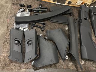 bontott AUDI Q7 Tetőkárpit