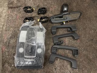 bontott AUDI Q7 Tetőkárpit