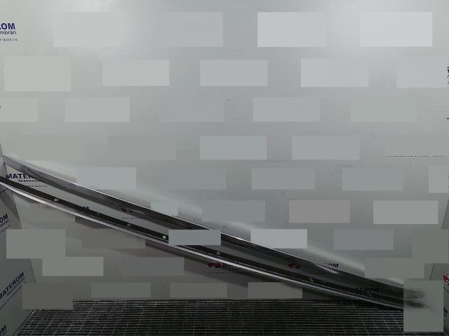 bontott AUDI Q7 Tetősín Pár