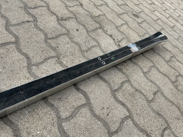 bontott AUDI Q7 Tetősín Pár