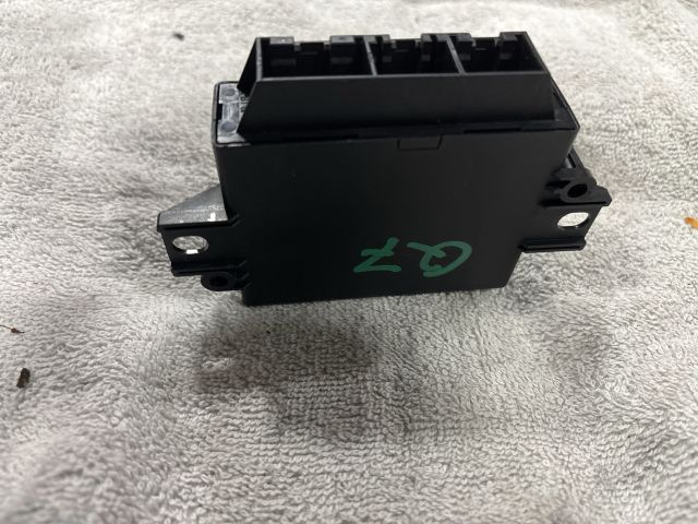 bontott AUDI Q7 Tolatóradar Elektronika