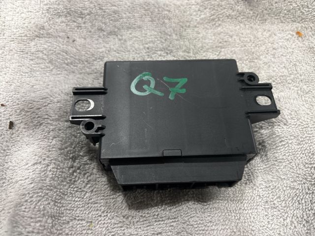 bontott AUDI Q7 Tolatóradar Elektronika