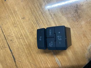 bontott AUDI Q7 Tolatóradar Kapcsoló