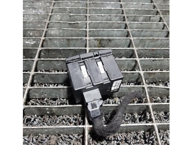 bontott AUDI Q7 Tolatóradar Kapcsoló