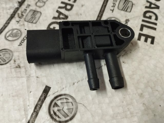 bontott AUDI Q7 Töltőnyomás Érzékelő