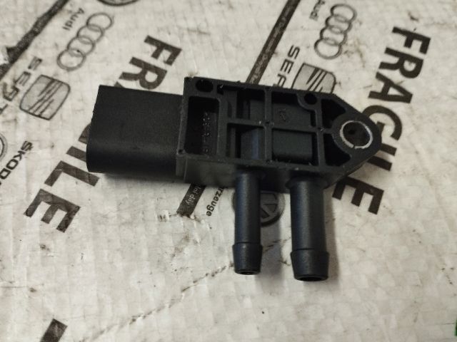 bontott AUDI Q7 Töltőnyomás Érzékelő