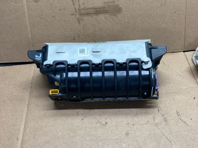 bontott AUDI Q7 Utasoldali Légzsák