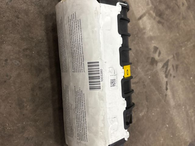 bontott AUDI Q7 Utasoldali Légzsák