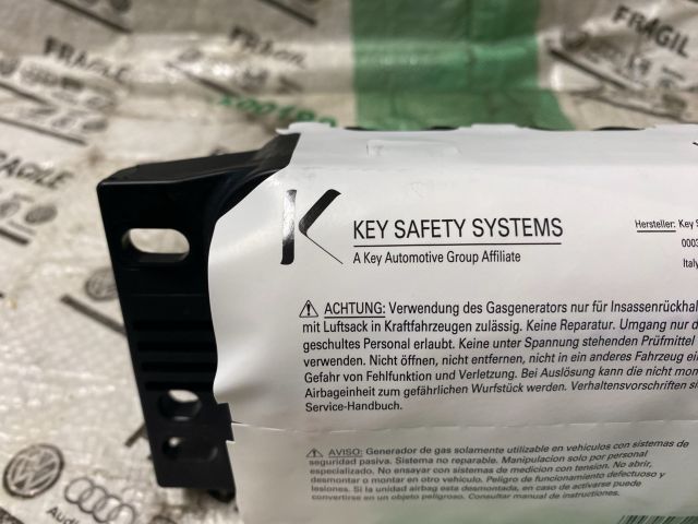 bontott AUDI Q7 Utasoldali Légzsák