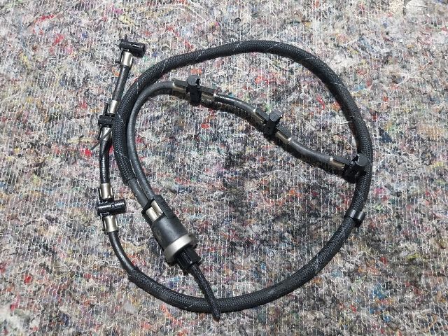 bontott AUDI Q7 Üzemanyagcső