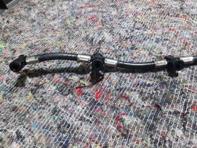 bontott AUDI Q7 Üzemanyagcső