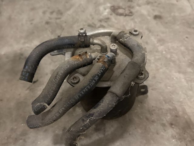 bontott AUDI Q7 Üzemanyagszűrő Ház