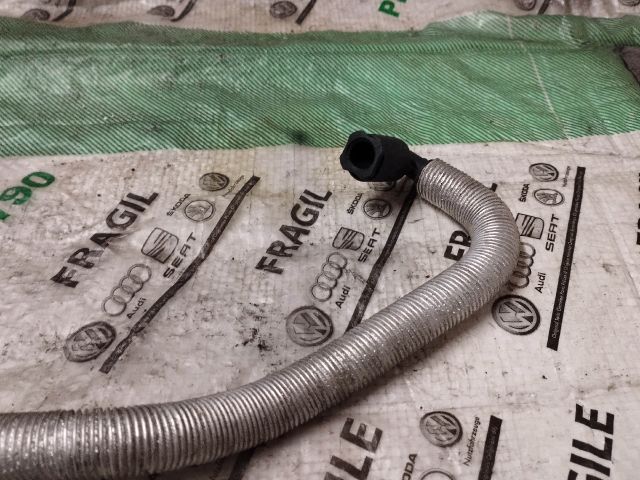 bontott AUDI Q7 Vákuumcső