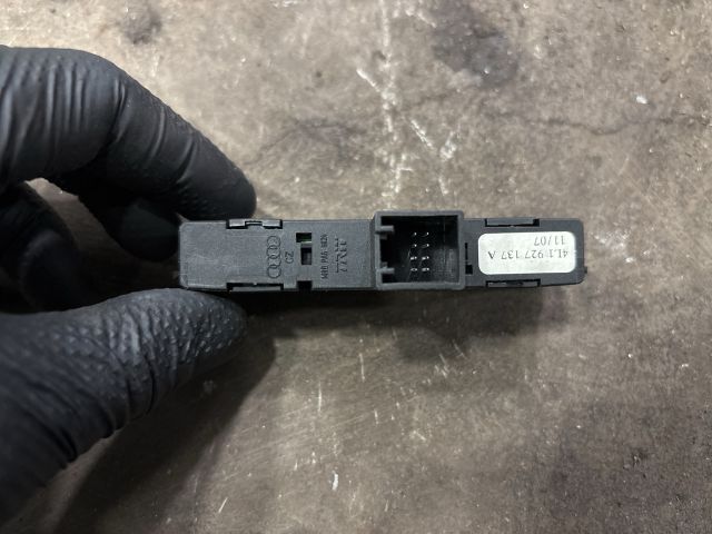 bontott AUDI Q7 Vészvillogó Kapcsoló