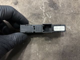 bontott AUDI Q7 Vészvillogó Kapcsoló