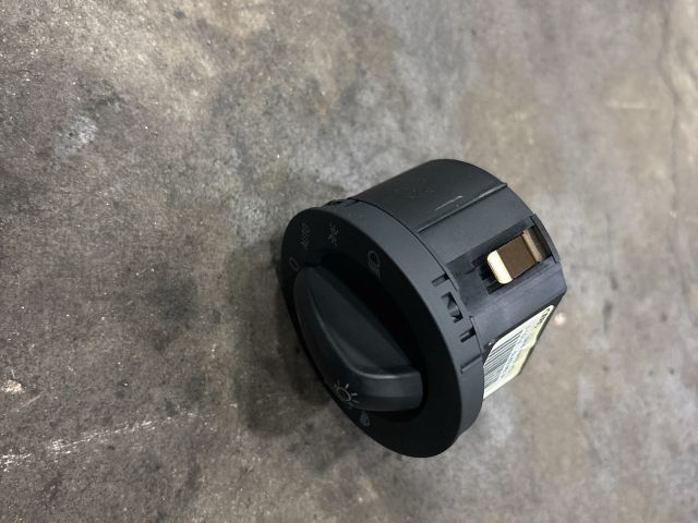 bontott AUDI Q7 Világítás Kapcsoló