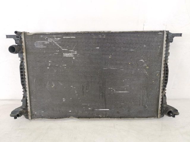 bontott AUDI Q7 Vízhűtő Radiátor (Klímás)