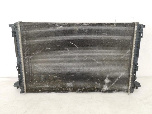 bontott AUDI Q7 Vízhűtő Radiátor (Klímás)