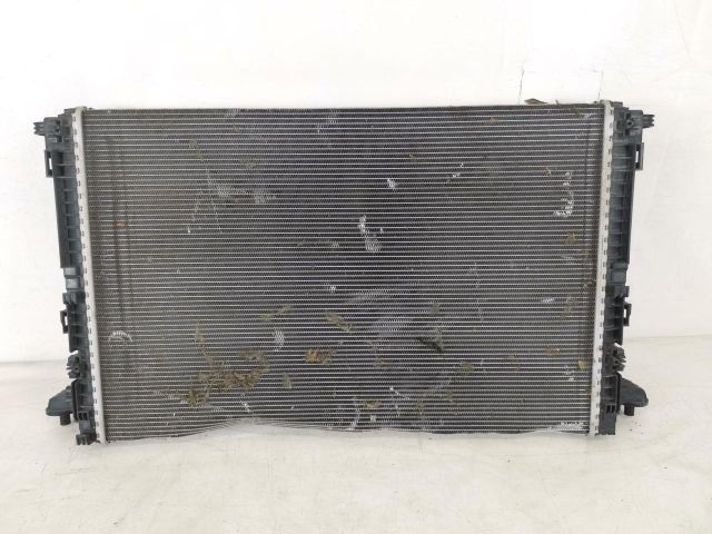 bontott AUDI Q7 Vízhűtő Radiátor (Klímás)