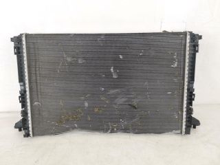 bontott AUDI Q7 Vízhűtő Radiátor (Klímás)