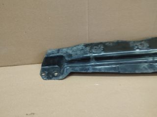 bontott AUDI Q7 Vízhűtő Radiátor Tartó