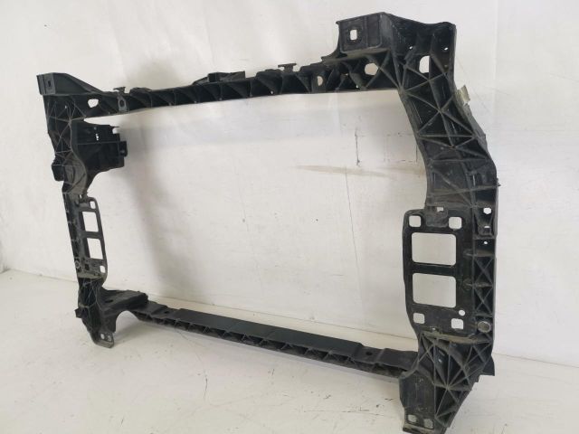 bontott AUDI Q7 Vízhűtő Radiátor Tartó