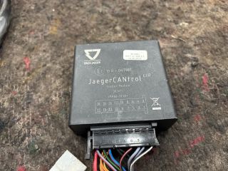 bontott AUDI Q7 Vonóhorog