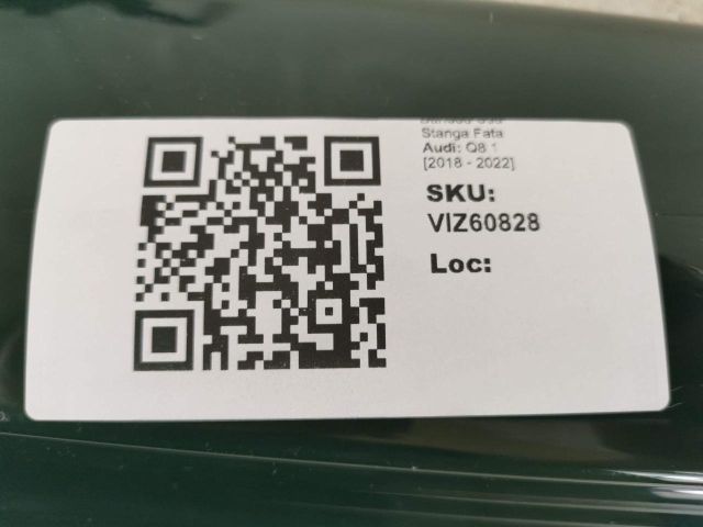 bontott AUDI Q8 Bal első Ajtó Díszléc