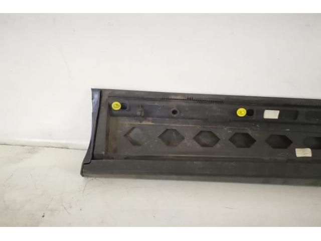 bontott AUDI Q8 Bal első Ajtó Díszléc