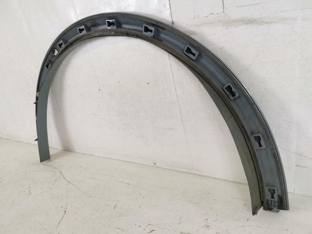 bontott AUDI Q8 Bal első Sárvédő Díszléc