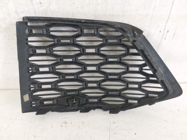 bontott AUDI Q8 Bal Ködzárófény Keret