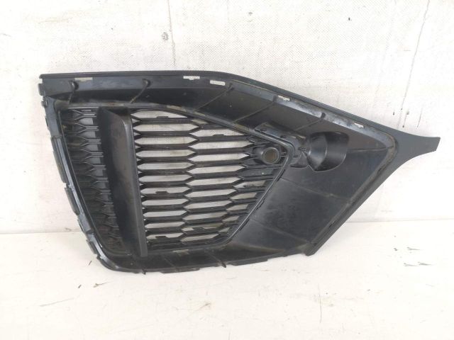 bontott AUDI Q8 Bal Ködzárófény Keret