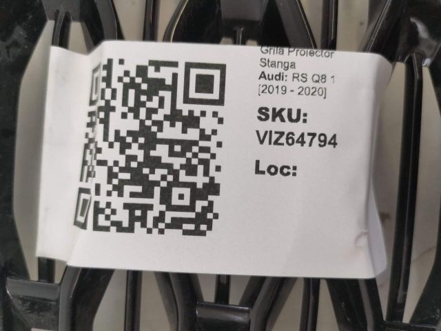 bontott AUDI Q8 Bal Ködzárófény Keret