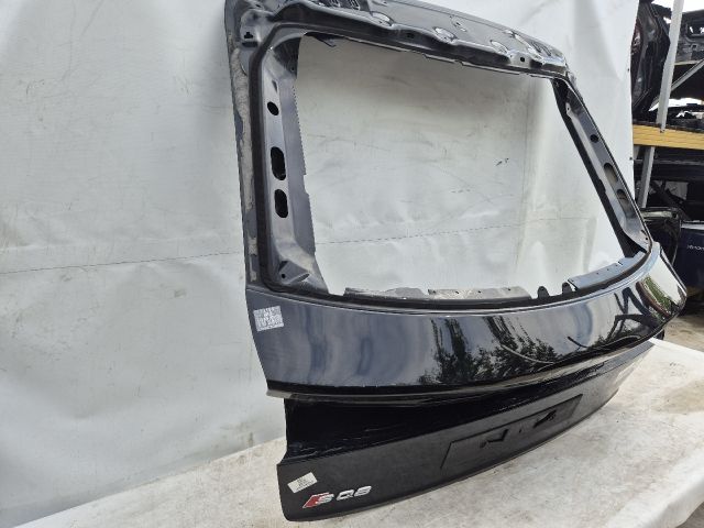 bontott AUDI Q8 Csomagtérajtó (Üres lemez)