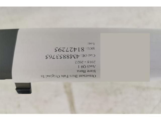 bontott AUDI Q8 Első Lökhárító Díszléc