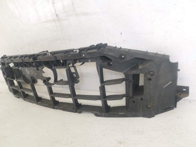 bontott AUDI Q8 Első Lökhárító Tartó Felső