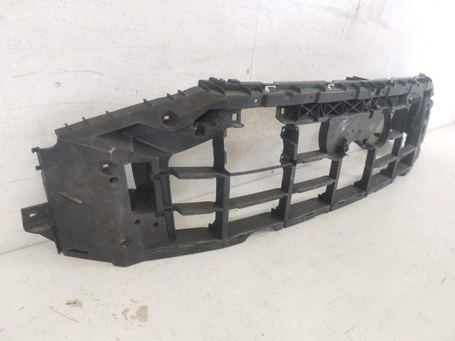 bontott AUDI Q8 Első Lökhárító Tartó Felső