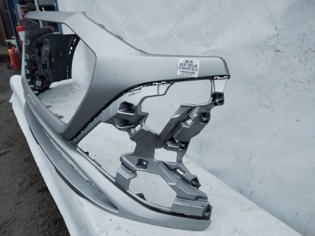 bontott AUDI Q8 Első Lökhárító (Üresen)