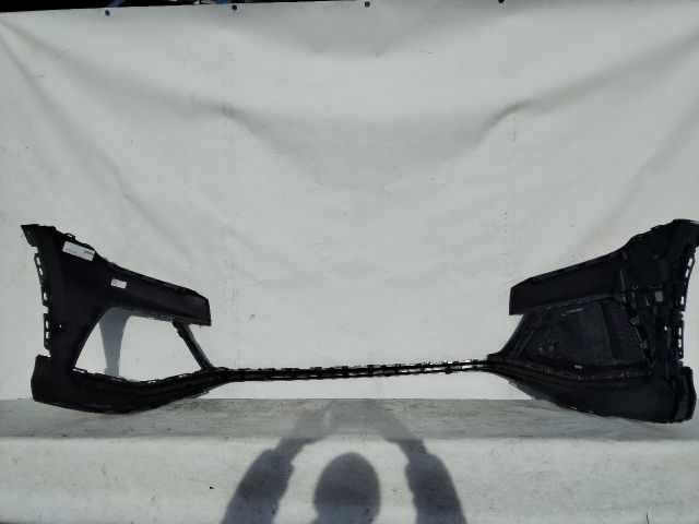 bontott AUDI Q8 Első Lökhárító (Üresen)