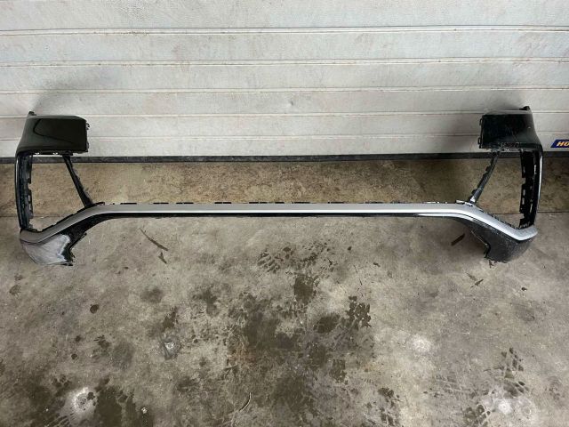 bontott AUDI Q8 Első Lökhárító (Üresen)