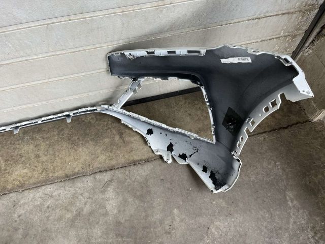 bontott AUDI Q8 Első Lökhárító (Üresen)