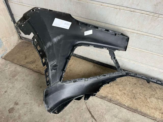 bontott AUDI Q8 Első Lökhárító (Üresen)