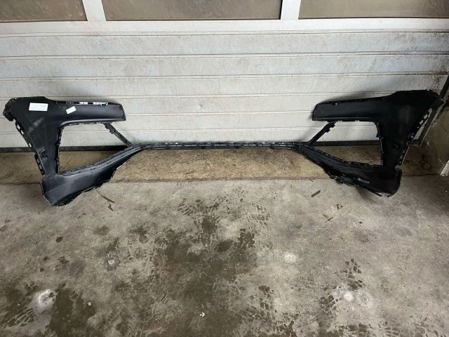 bontott AUDI Q8 Első Lökhárító (Üresen)