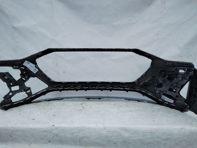 bontott AUDI Q8 Első Lökhárító (Üresen)